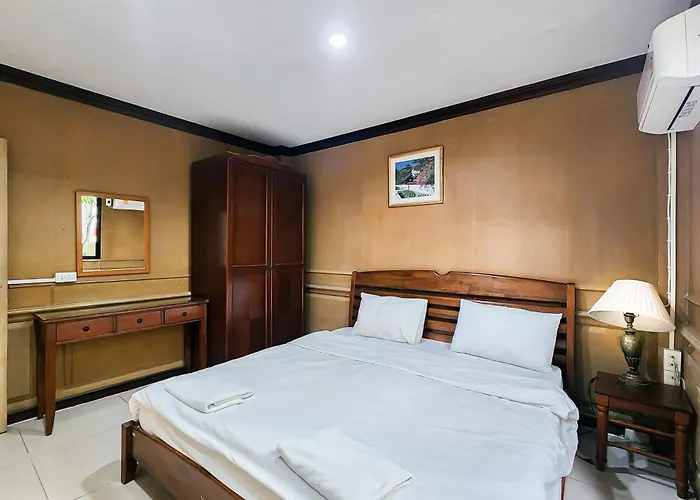 Cordia Sathorn Hotel 3*